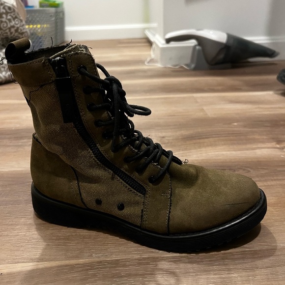 Black and Olive green Durable Lace-Up ankle combat Boots - Picture 1 of 3